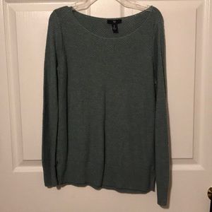 Gap sweater